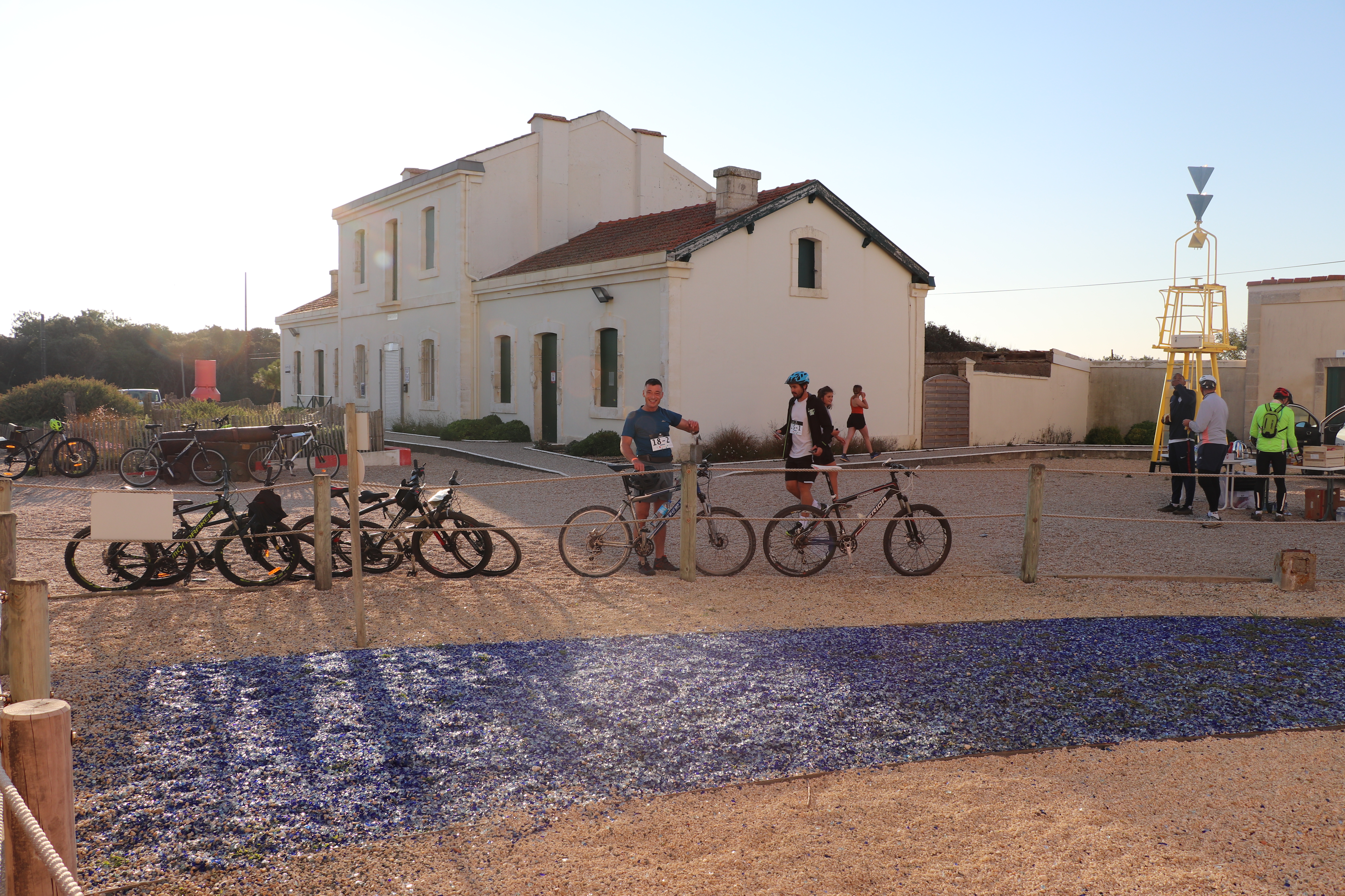 Arrivée VTT au phare de la coubre